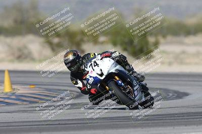 media/Jan-15-2026-Racers Edge (Thu) [[dfebeb70ab]]/3-B Group/Session 4 (Turn 5)/